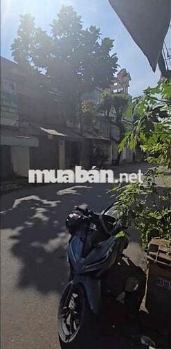 MT Ấp Chiến Lượt, BTĐông, 4x17, 3PN, giếng trời, nhà sạch sẽ, 7tỷ bớt