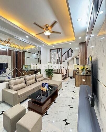 BÁN NHÀ ĐẸP KHUYẾN LƯƠNG 33M², 5 TẦNG – VỊ TRÍ VÀNG CẠNH GAMUDA