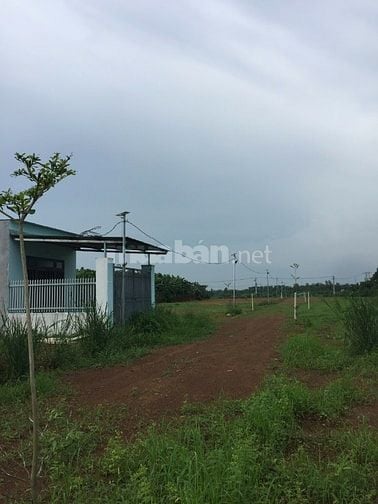 Bán 3 sào đất vuông vức sổ riêng - 500m UBND Sông Thao - Đồng Nai