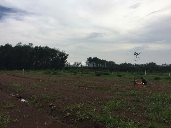 Bán 3 sào đất vuông vức sổ riêng - 500m UBND Sông Thao - Đồng Nai