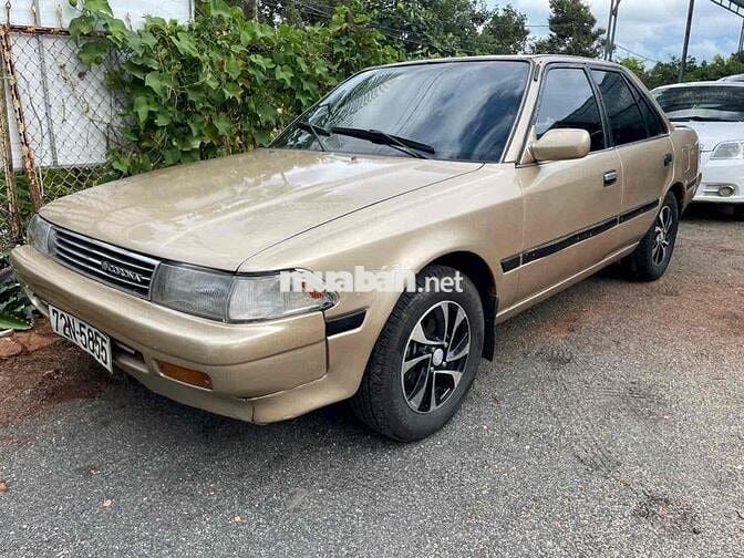 Toyota Corona 1990 -xe chất