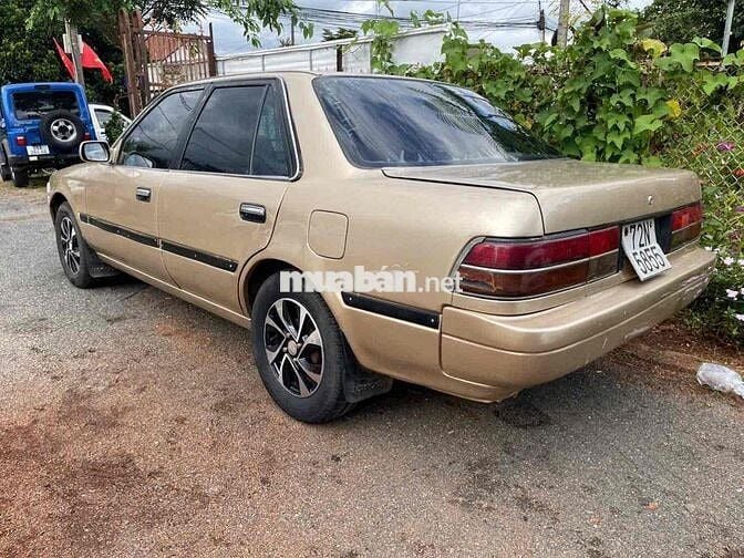 Toyota Corona 1990 -xe chất