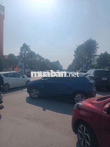 Bán lô đất UBND ĐạiMỗ - Sa Đôi, 120m2- ngang 6m, xây 7 tầng văn phòng.