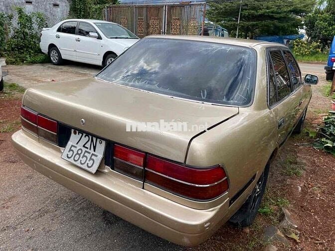 Toyota Corona 1990 -xe chất