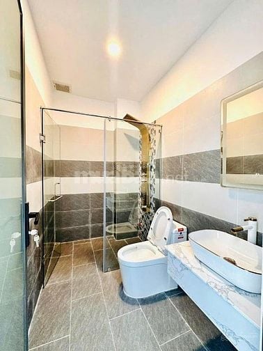 Thanh lí căn nhà khu vực Đ.Lê Văn Thọ P.15 Q.Gò Vấp gía chỉ 2tỷ100tr.