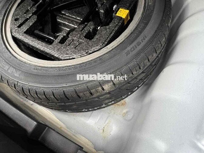 Bán Huyndai ELANTRA 2.0 GLS dkld 01/2020 , trắng