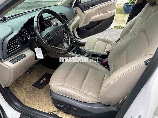 Bán Huyndai ELANTRA 2.0 GLS dkld 01/2020 , trắng