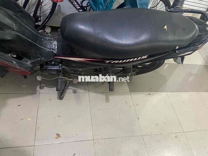 Yamaha Taurus màu Đỏ
