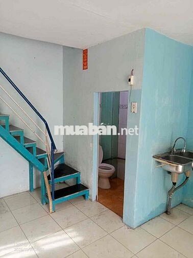 Nhà ở thích hợp cho gia đình nhỏ, sạch đẹp, thoáng mát, cây xanh