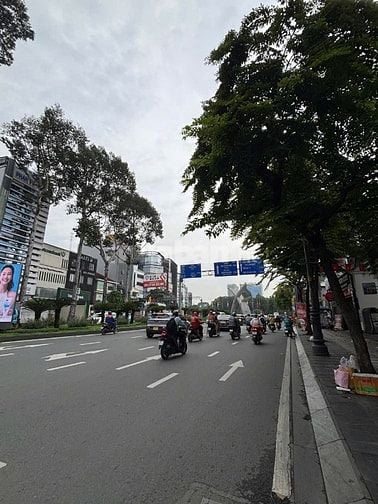 Bán nhà 2R Trường Sơn, P.2, Tân Bình, gần sân bay