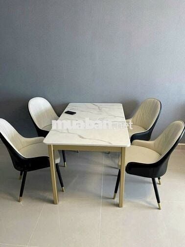 Bán Gấp Căn Hộ Green View, 64m2, Mới Đẹp, Giá Cực Tốt 1.9 Tỷ