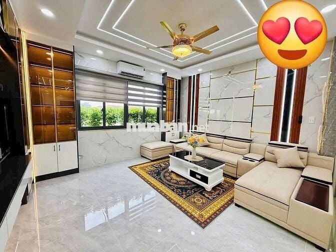 Chính Chủ. Mới Xây  4x15 1lửng 3lầu 5pn 6wc