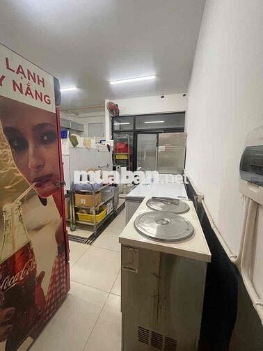 Sang nhượng gấp nhà hàng mặt tiền đường Dương Đình Nghệ