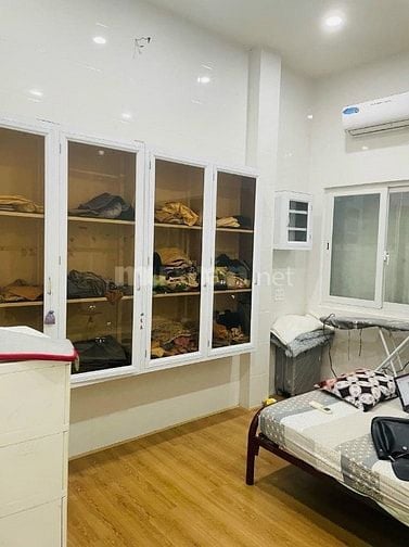 QUA NƯỚC NGOÀI ĐỊNH CƯ BÁN NHÀ Thoại Ngọc Hầu, Tân Phú. Hẻm xe hơi