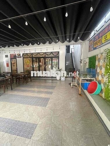 Sang nhượng gấp nhà hàng mặt tiền đường Dương Đình Nghệ