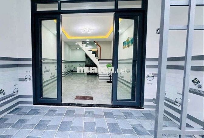 Cần bán nhà sổ hồng chung đất thổ cư ngay chợ đường quận 12