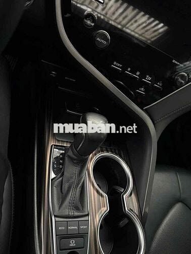 CẦN BÁN XE TOYOTA CAMRY 2.5Q.