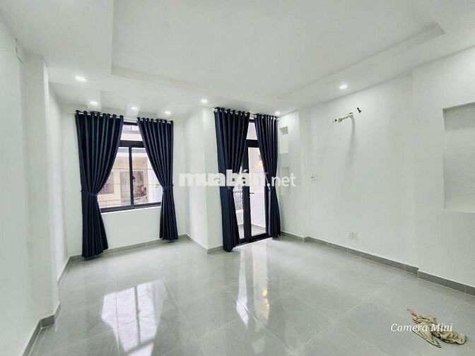 NHÀ MỚI ĐẸP -XE HƠI NGỦ TRONG NHÀ -PHAN HUY ICH - GÒ VẤP