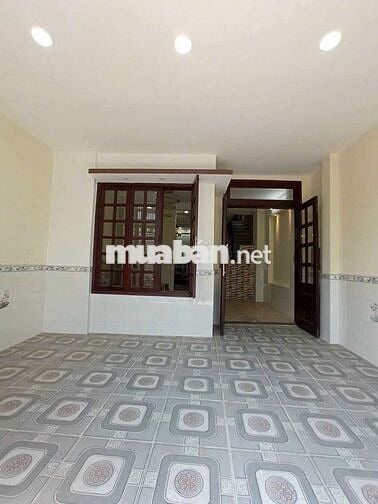 Cho thuê nhà hhg gần ngã tư ga q12 giá 12tr 5p ngủ 4wc