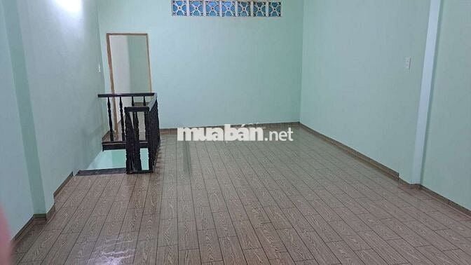 Cho thuê nhà trung mỹ tây 4 ×30 có gác giá 7,5tr