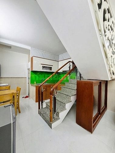 Bán nhanh nhà Dương Quang Trung-Quận 10 giá 1Tỷ960 DT 64m2 ở ngay