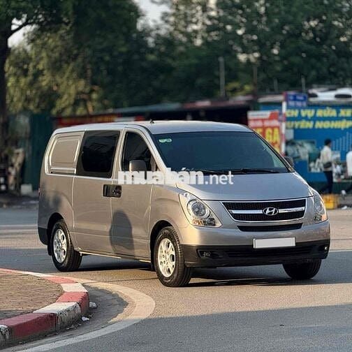 Hyundai Grand Starex 2014 Tải van 6 chỗ