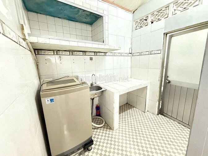 CHO THUÊ NHÀ CHÍNH CHỦ VÀO Ở NGAY/ QUẬN 4 GIÁ TỐT