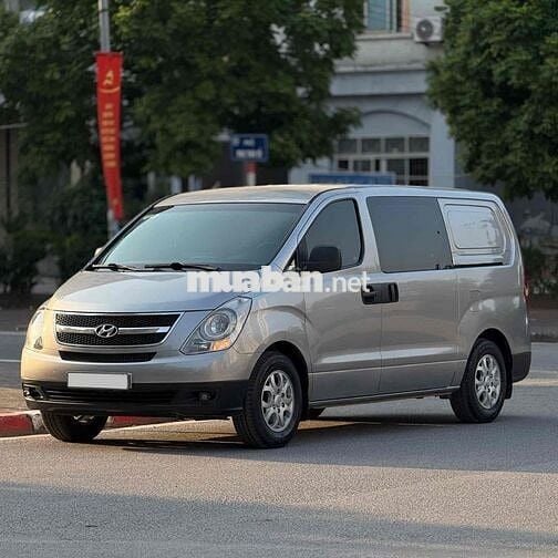 Hyundai Grand Starex 2014 Tải van 6 chỗ