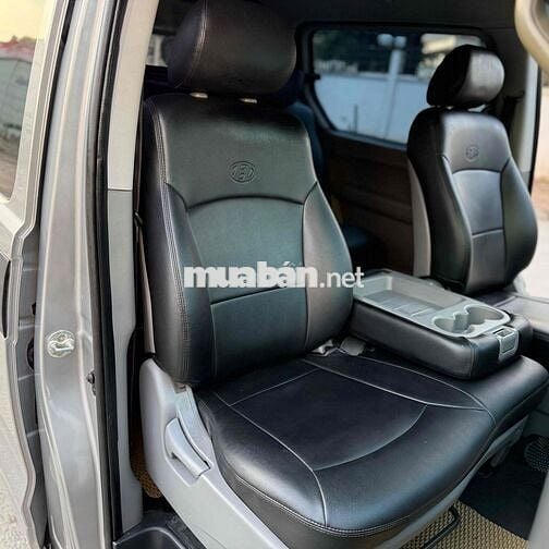 Hyundai Grand Starex 2014 Tải van 6 chỗ