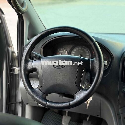 Hyundai Grand Starex 2014 Tải van 6 chỗ