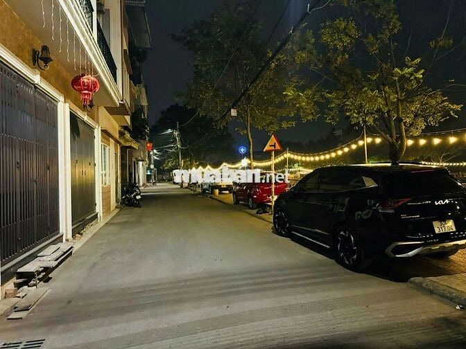 Chính chủ cần bán nhà số 24, ngõ 201 đường Thụy Phương