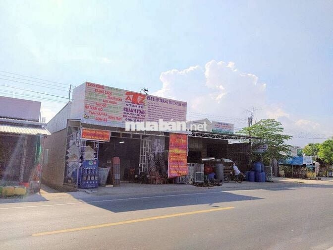 }}} Bán Nhà: mặt bằng đang kinh doanh mua bán, mặt tiền QL91 lộ 20m }