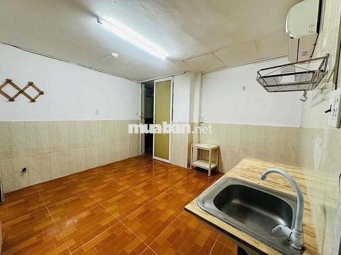 Gác cao 2m bếp máy lạnh tủ lạnh máy giặt chung giờ tự do