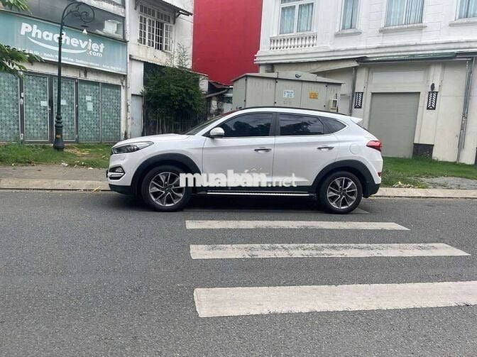 Hyundai Tucson 2018 Cao cấp