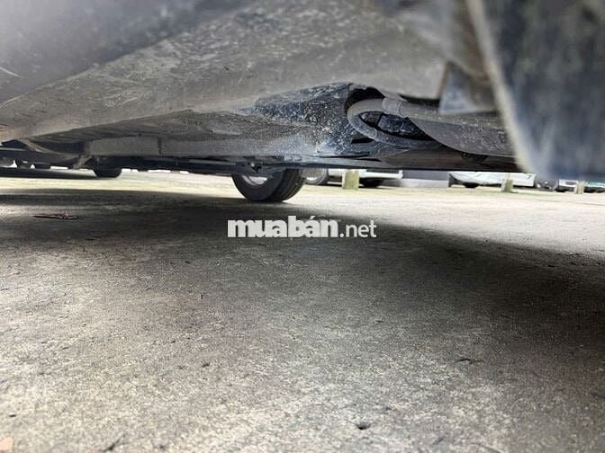 Toyota Corolla Cross 2020 1.8V màu bạc, chuẩn hãng