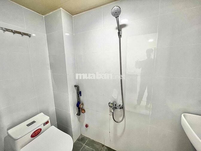 KIOT MẶT BẰNG VỪA Ở VỪA KINH DOANH GIÁ RẺ- SẲN MÁY LẠNH MỚI XÂY ĐẸP