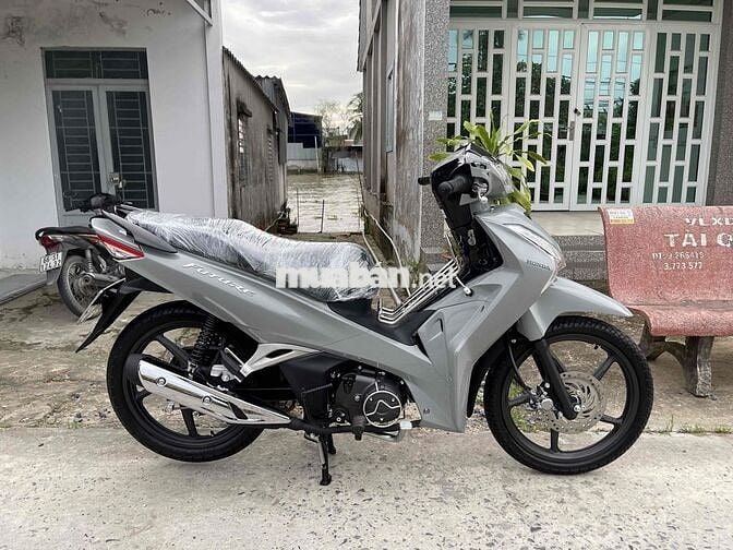 Cần Bán FuTuRe Đời Mới Màu Độ Hãng