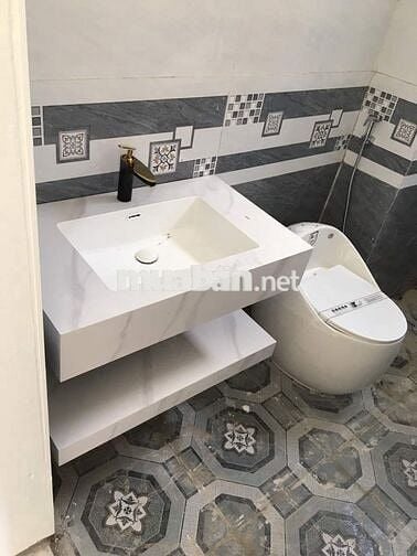 Cho thuê nhà, Thang máy, PCCC, Vỉa hè, 75m2- 4T, Phố Hàng Bạc_37 Tr