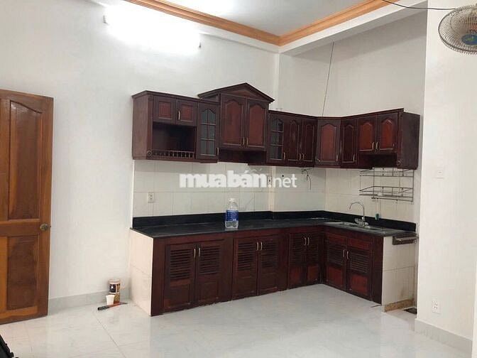 Nhà mặt tiền đường Tân cảng, 225m2, 4pn tại quận Bình Thạnh