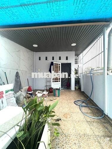 Nhà Bán Lạc Long Quân Quận 11 1 trệt 2 lầu sân thượng 40m2 hẻm rộng