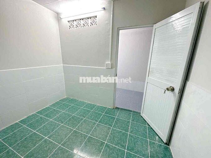 NHÀ HẺM XE HƠI 4 PHÒNG NGỦ RỘNG RÃI THOÁNG