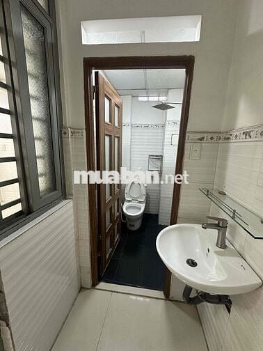 Căn hộ ngay chợ Phan Đăng Giảng