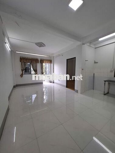 Căn Hộ đường Lý Thường Kiệt - 56m2 - Có Thang Máy - Chỉ 3.3 Tỷ