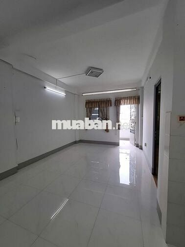 Căn Hộ đường Lý Thường Kiệt - 56m2 - Có Thang Máy - Chỉ 3.3 Tỷ