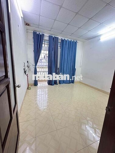 NHÀ CHO THUÊ 8 tr 3 pn VỊ TRÍ SÁT SIÊU THỊ AEON MAI