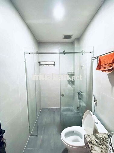 BÁN NHÀ 3 LẦU KHU HIẾM TÂN THỚI NHẤT NGANG GẦN 5m NHỈNH 6 TỶ HXH