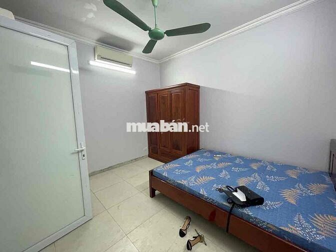 Hiếm có ! Hơn 3 tỷ có nhà dân xây Phan Đình Giót-30m ra phố-52m*3T;4N