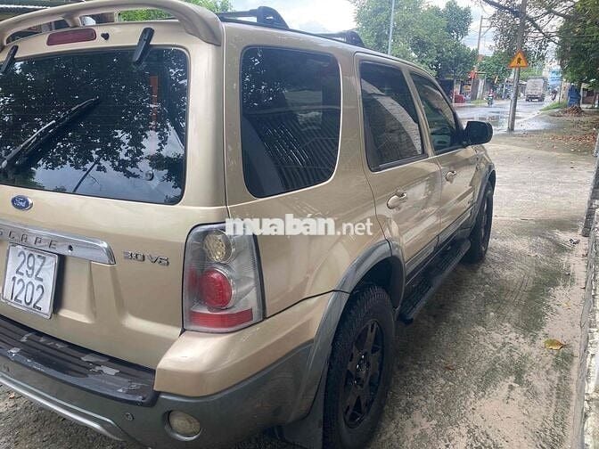 Ford Escape 2003 3.0 V6 - 123456 km