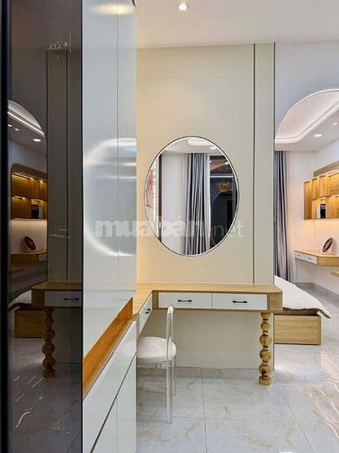 Mặt tiền oto 6m Phạm Văn Đồng giáp Bình Thạnh 5 tầng chỉ hơn 9 tỷ