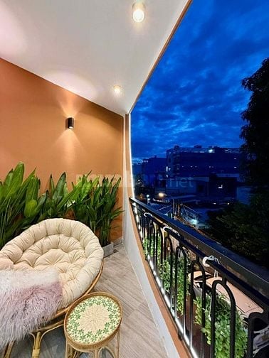 Mặt tiền oto 6m Phạm Văn Đồng giáp Bình Thạnh 5 tầng chỉ hơn 9 tỷ